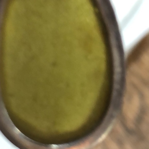 925 Olive Opal Pendant & Chain - Picture 4 of 11